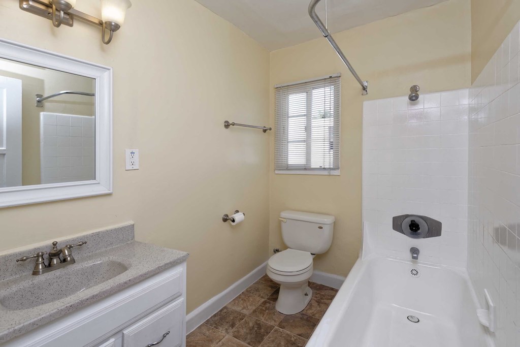 Marina Apartments & Boat Slips, 5440 E. Sorrento, Long Beach, CA RentCafe